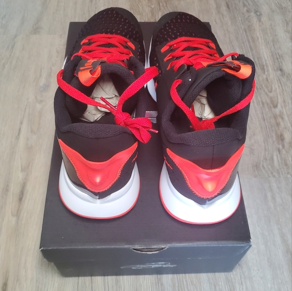 Nike LeBron Witness 5 - Picture 5 of 5